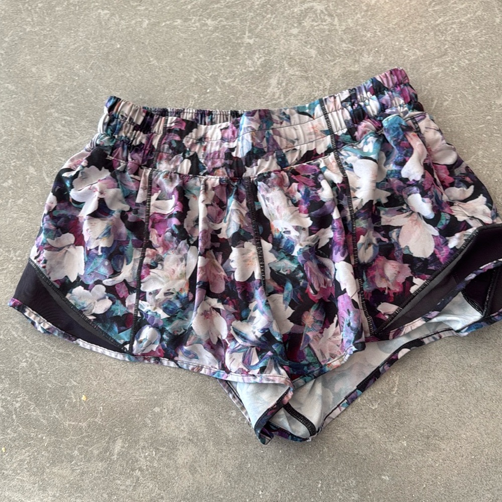 Lulu Lemon women’s size 4